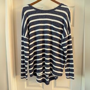 Super SOFT Merona Size Large Long Sleeve Blue & White Striped Top